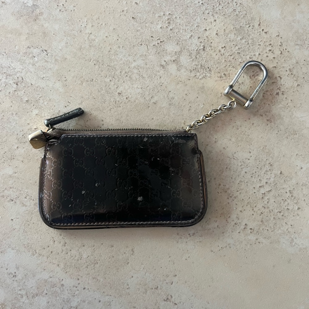 AUTHENTIC Gucci key chain wallet